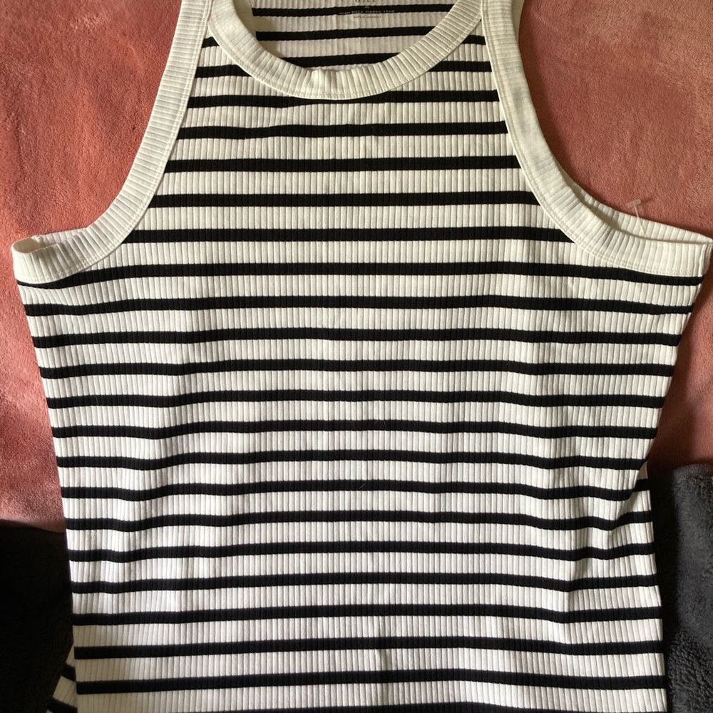 GAP Black and White Ribbed Tank Top